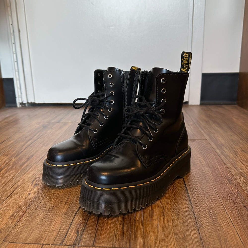 Dr Martens Jadon Platform Boots